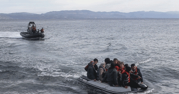 Mülteciler Yunan Adalarına Ulaştı