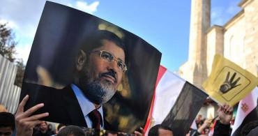 Mursi'nin Naaşının Aile Kabristanına Defnedilmesi Talebi Reddedildi