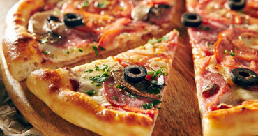 Napoli Pizza Nasıl Yapılır? Napoli Pizza Tarifi