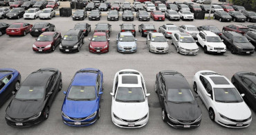 Otomobil fiyatları yeni yıla hareketli girdi: Sıfır araçlara zam geldi