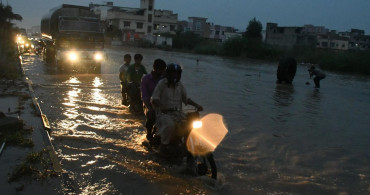 Pakistan'da meydana gelen sağanak yağışlar hayatı olumsuz etkiledi! Hayatın durma noktasına getiren sel ve su baskınlarında 7 kişi yaşamını yitirdi, 20 kişi yaralandı!