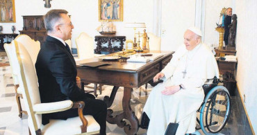 Papa'dan Başkan Erdoğan'a övgü: Çabalarını takdir ediyorum