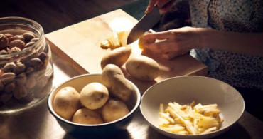 Patateslerin Uzun Süre Kararmaması İçin Pratik Yol