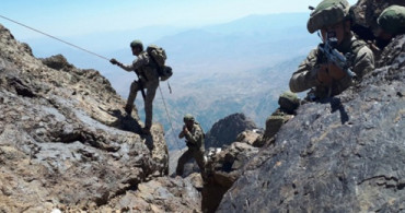 Pençe Harekatı'nda PKK'ya Ait 100 Mağara Ve Sığınak İmha Edildi