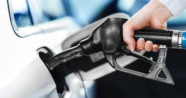 Petrol fiyatları düşmeye devam ediyor: Benzine bir haftada ikinci indirim! 19 Kasım Cumartesi akaryakıt fiyatları
