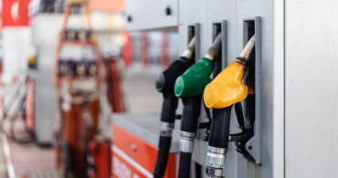 Petrol fiyatlarında düşüş sürüyor: Gözler akaryakıt tabelalarında! 25 Ekim 2022 güncel akaryakıt fiyatları