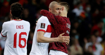 Portekiz ile Türkiye'nin oynadığı Dünya Kupası play-off maçının ardından Burak Yılmaz, milli takımı bıraktığını duyurdu!
