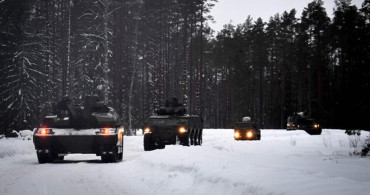 Putin Göz Ucuyla İzledi: İngiliz Ve Fransız Tankları Sahne Aldı!