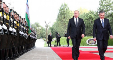 Putin, Özbekistan'ın İlk Nükleer Santrali için Proje Başlattı