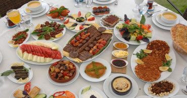 Ramazan 10. gün iftar menüsü: Bugün iftarda ne pişirsem? En güzel ve lezzetli iftar yemekleri malzemeleri ve tarifleri