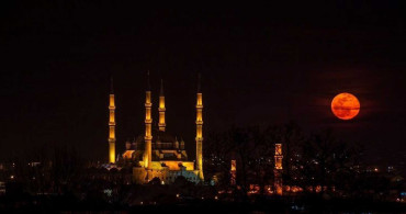 Ramazan ayı imsak ve iftar saatleri : İstanbul, Ankara, İzmir, Konya, Bursa ve Türkiye geneli 81 il için  sahur ve iftar vakitleri 2022