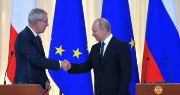 Rusya Devlet Başkanı Putin, Avusturya Cumhurbaşkanı Bellen ile Görüştü