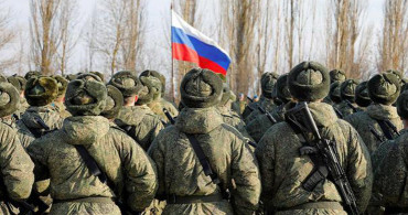 Rusya, Ukrayna Sınırındaki Askerlerini Geri Çekiyor