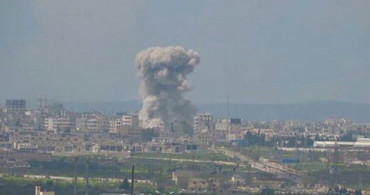 Rusya Ve Esad Güçleri İdlib'i Bombaladı: 1 Ölü