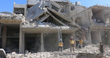 Rusya ve Esed İdlib'e Hava Saldırısı Düzenledi: 9 Ölü