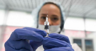Rusya'nın İlk Koronavirüs Aşısı Sputnik V Halkın Kullanımına Açıldı