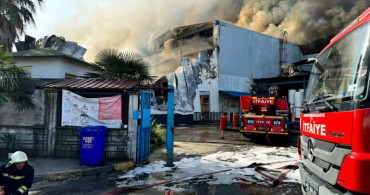 Samsun’da fabrika yangını: Alevler giderek büyüyor