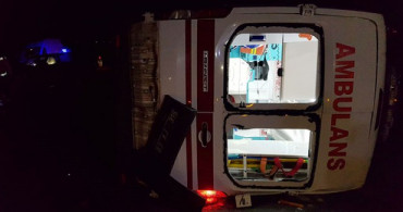 Şanlıurfa'da Hasta Taşıyan Ambulans Kaza Yaptı: 8 Yaralı