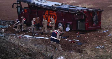 Şanlıurfa'da Yolcu Otobüsü Devrildi! 29 Yaralı