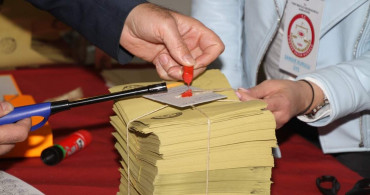 Seçim için start verildi: Yurt dışındakiler oy kullanmaya başladı
