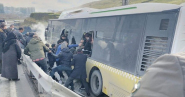 Sefaköy'de Feci İETT Otobüsü Kazası! Yolcular Camlar Kırılarak Çıkarıldı: Çok Sayıda Yaralı Var