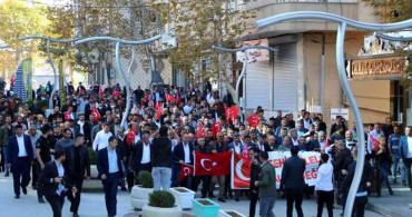 Şehit Ailesine Küfür Eden İYİ Partili Lütfü Türkkan'a Tepkiler Büyüyor, Halk Sokağa Döküldü!