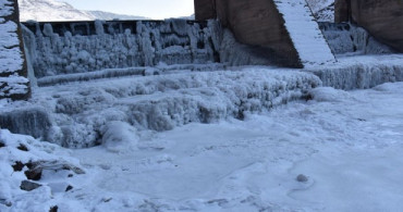 Sibirya Soğukları Kars'ta Baraj Gölünü Dondurdu!