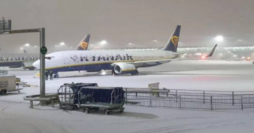 Soğuk hava ve kar hayatı felç etti: Tüm uçuşlar ertelendi