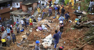Son Dakika: Brezilya'da Toprak Kayması Sonucu 19 Kişi Hayatını Kaybetti
