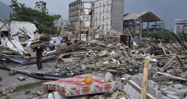 Son Dakika Erzurum'da 4.7 Şiddetinde Deprem Oldu, Vali Memiş Son Detayları Paylaştı!