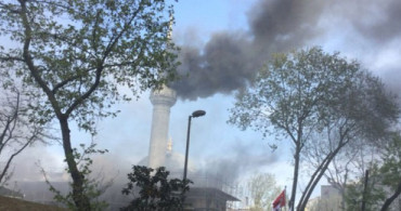 Son Dakika: Teşvikiye Camii'nde Yangın Çıktı