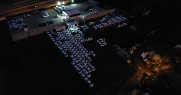 Stokçular Sınır Tanımıyor: Arnavutköy’de Bir Firmanın Otoparkı Sıfır Araçlarla Dolu