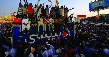 Sudan'da Askeri Konsey Ve Muhalefet Arasındaki Müzakereler Askıya Alındı