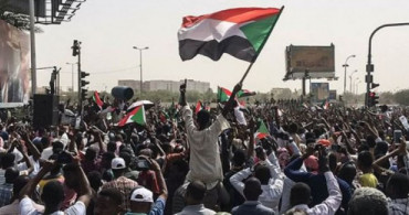 Sudan'da Muhalefet Askeri Konseye Geçiş Sürecine İlişkin Taleplerini Sundu