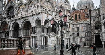 Suların Yükseldiği Venedik'te 1 Milyar Avroluk Zarar Öngörülüyor 