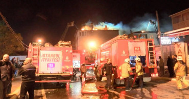 Sultanbeyli’de korkutan yangın: Üç bina alevler içinde kaldı