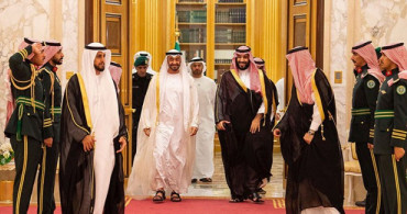 Suudi Arabistan ve BAE Sudan'a 3 Milyar Dolarlık Yardım Yaptı