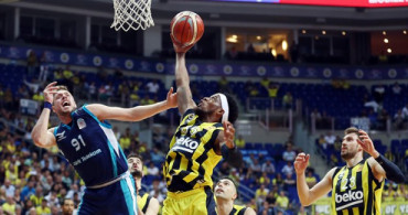 Tahincioğlu Basketbol Süper Ligi Play-Off: Fenerbahçe Beko 82-72 Türk Telekom (Maç Sonucu) 