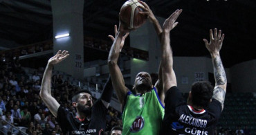 Tahincioğlu Basketbol Süper Ligi Play-Off: TOFAŞ 102-76 Beşiktaş Sompo Japan (Maç Sonucu) 