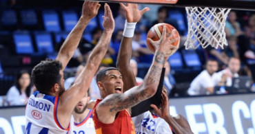 Tahincioğlu Basketbol Süper Liginde Play-Off Yarı Final: Anadolu Efes 82-77 Galatasaray Doğa Sigorta (Maç Sonucu)