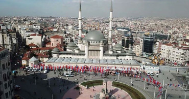 Taksim Camii’nde Çalışmalar Sona Erdi