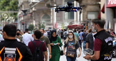 Taksim'de Drone Destekli Koronavirüs Kontrolü