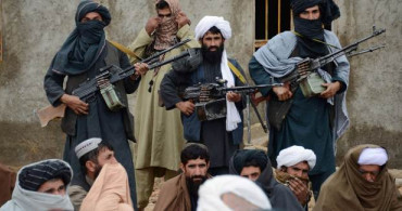 Taliban Afganistan'a Saldırdı: 5 Ölü