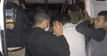 Tekirdağ'da Ticari Araçtan 15 Kaçak Göçmen Çıktı