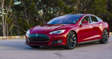 Tesla 1 Milyonuncu Elektrikli Otomobilini Üretti