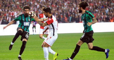 TFF 2. Lig Play Off Çeyrek Final: Samsunspor 0-0 Sakaryaspor (Maç Sonucu)