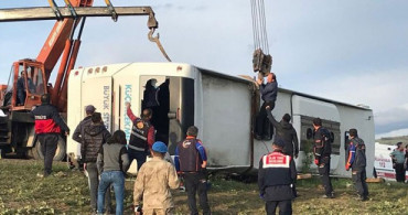 Tokat'ta Taziyeden Dönenleri Taşıyan Otobüs Devrildi: 7 Ölü, 30 Yaralı