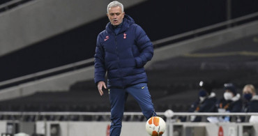 Tottenham Jose Mourinho İle Yolları Ayırdı