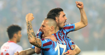 Trabzonspor'un Süper Lig'de şampiyonluğunu ilan etmesinin ardından Abdülkadir Ömür'den dikkat çeken sözler!