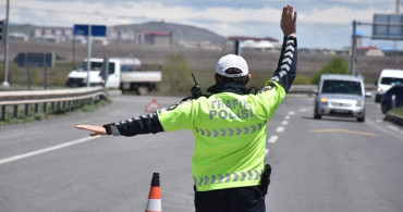 Trafik kurallarına uymayanlar yandı: 2024 yılı trafik cezaları belli oldu! İşte yeni cezaların listesi